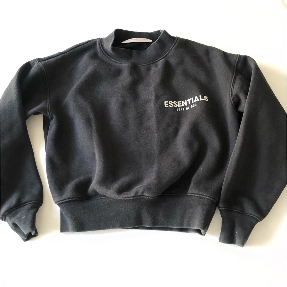 Essentials Fear of God Black Crewneck Sweater size 6/7 kids